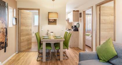 Holiday Home 'Ferienhaus Biber' with Private Terrace, Private Garden and Wi-Fi