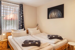 2 bedrooms, free WiFi, bed sheets