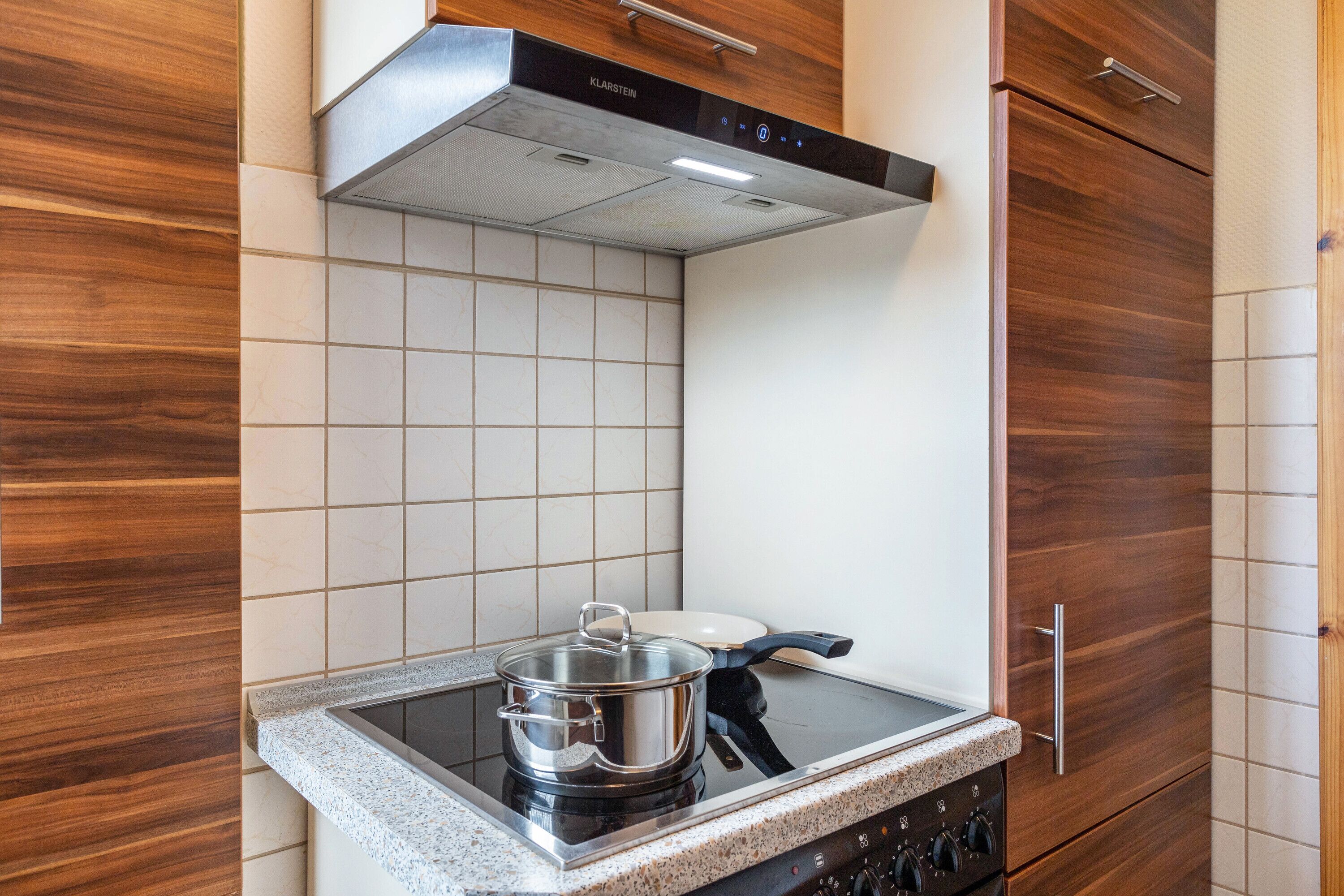 Kühlschrank, Ofen, Herdplatte, Geschirrspüler