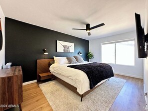 2 bedrooms, iron/ironing board, WiFi, bed sheets