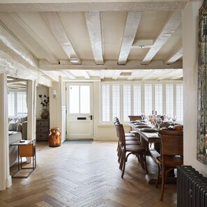 House | 5 bedrooms - The Old Coach House - From 500 Per Night (Henley-on-Thames)