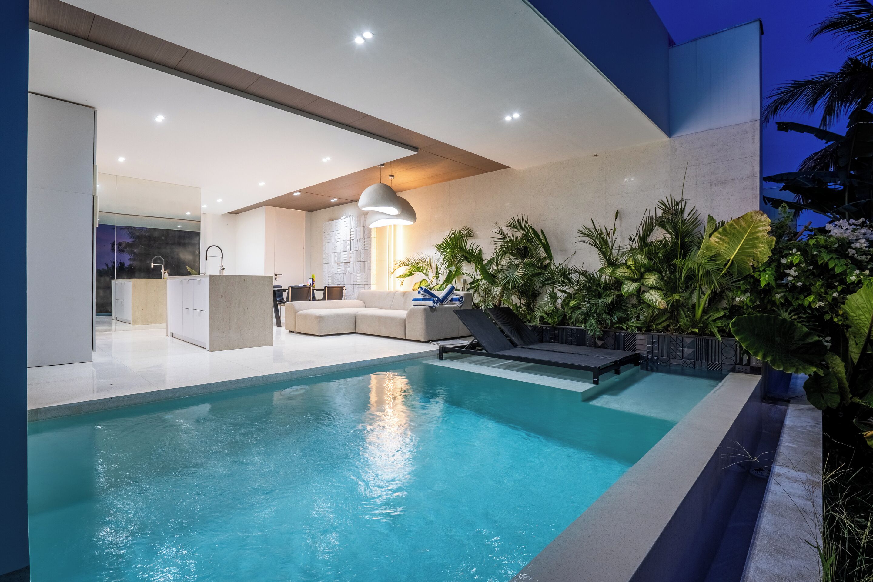 Laptop workspace, cots/infant beds, free WiFi, bed sheets