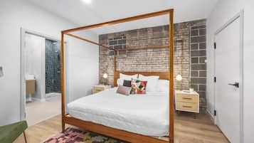 1 sovrum, skrivbord, strykjÀrn/strykbrÀda och wi-fi