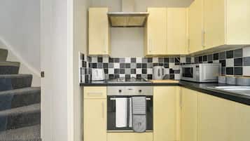 Fridge, microwave, stovetop, toaster