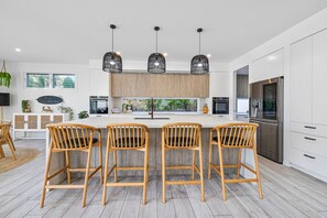 House, 4 Bedrooms, Beachside | Private kitchen | Electric kettle, toaster