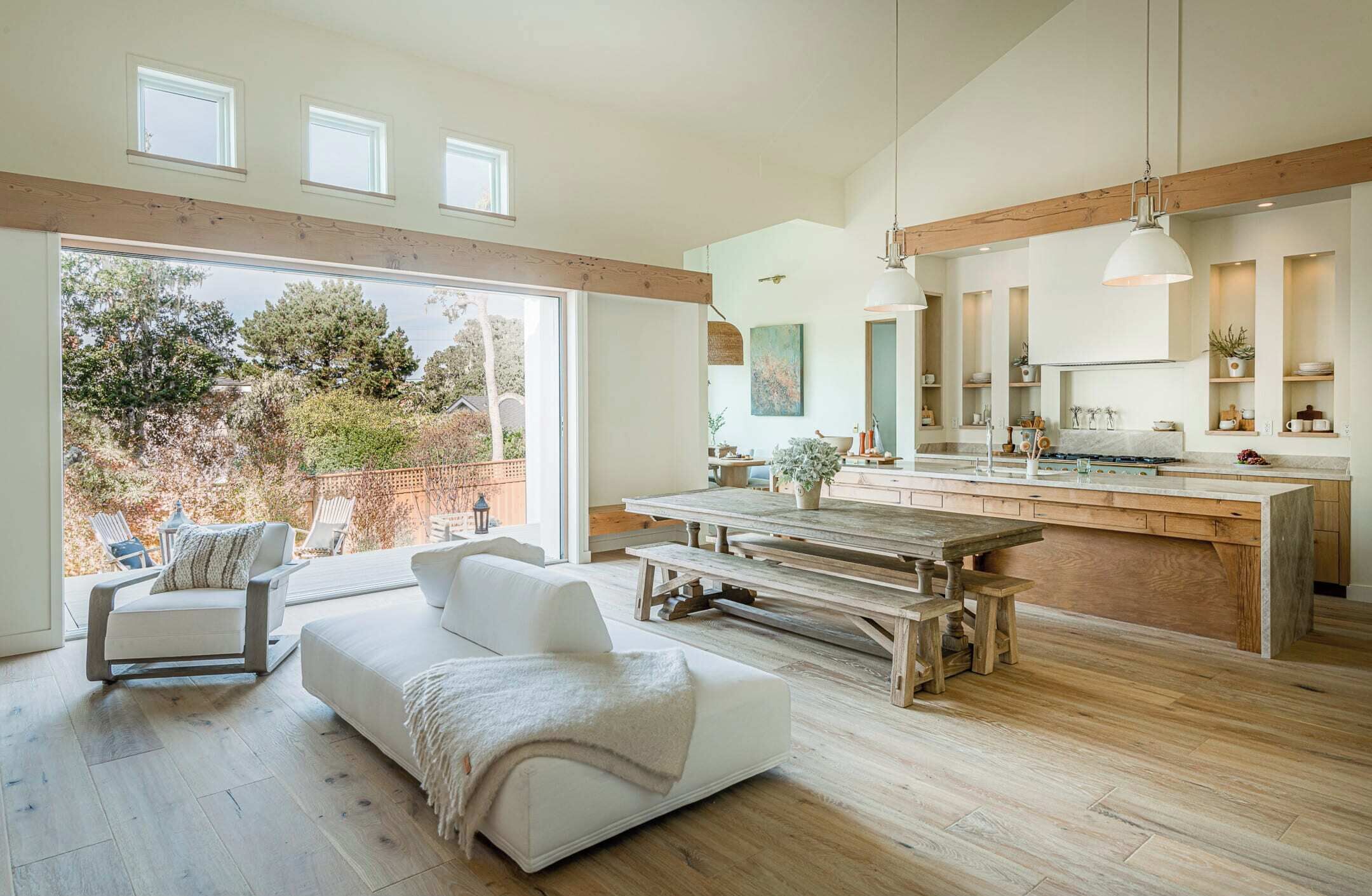 Pebble beach 5 bed, 5+ bath 3589 sq ft