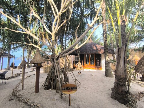 U Story Resort
