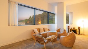 Perushuone, 1 makuuhuone (Standard twin_white) | 1 makuuhuone, ilmainen Wi-Fi