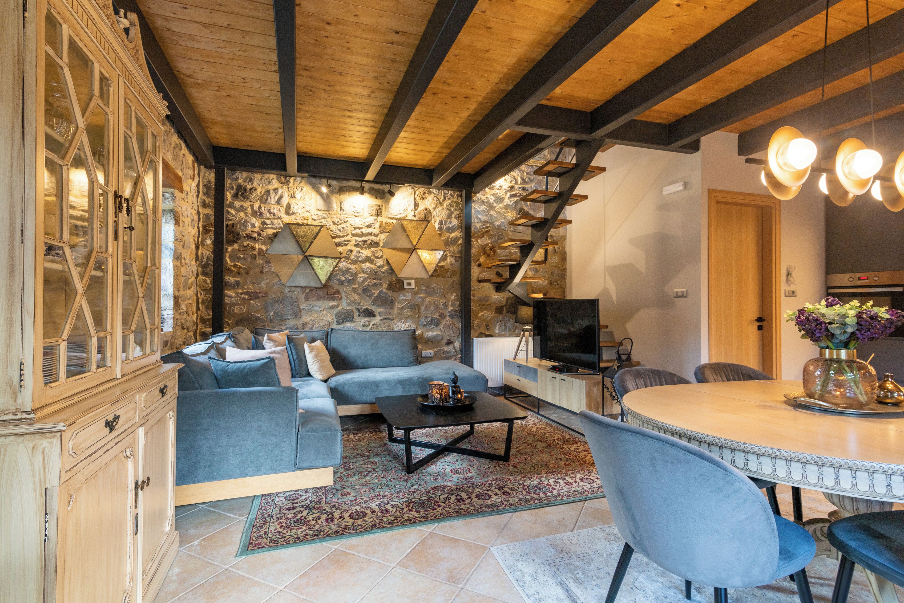 Villa, 3 Bedrooms | Living room | Flat-screen TV