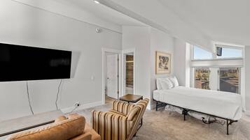 2 bedrooms, internet, bed sheets