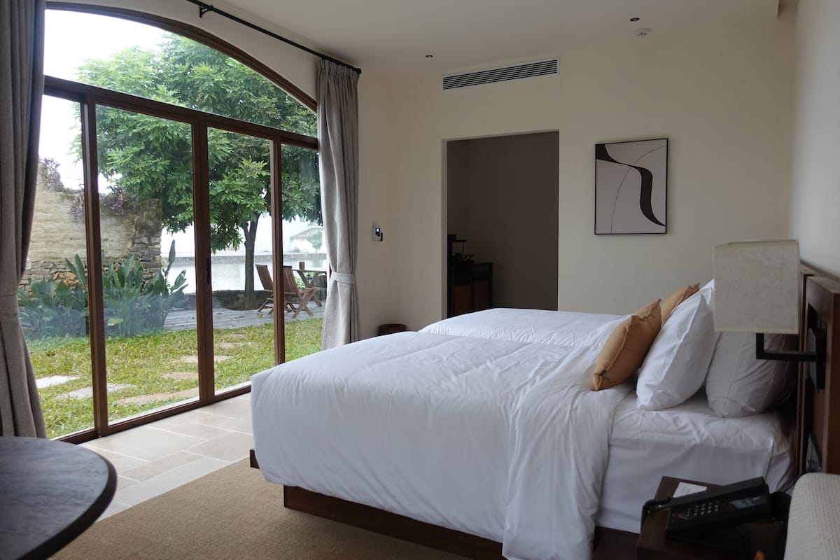 Camera Superior con letto matrimoniale o 2 letti singoli | Minibar con snack e bevande gratuite, tende oscuranti, Wi-Fi gratuito