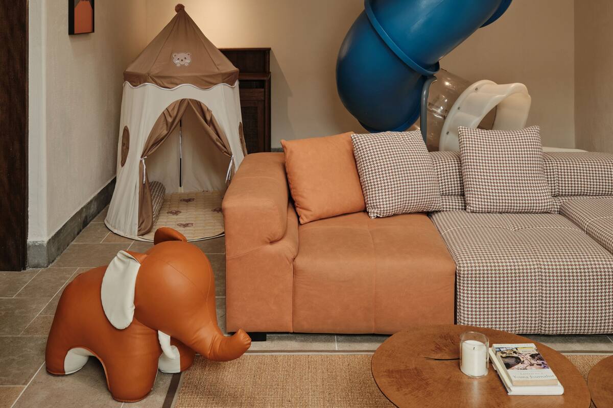 Camera Luxury | Soggiorno | Libri