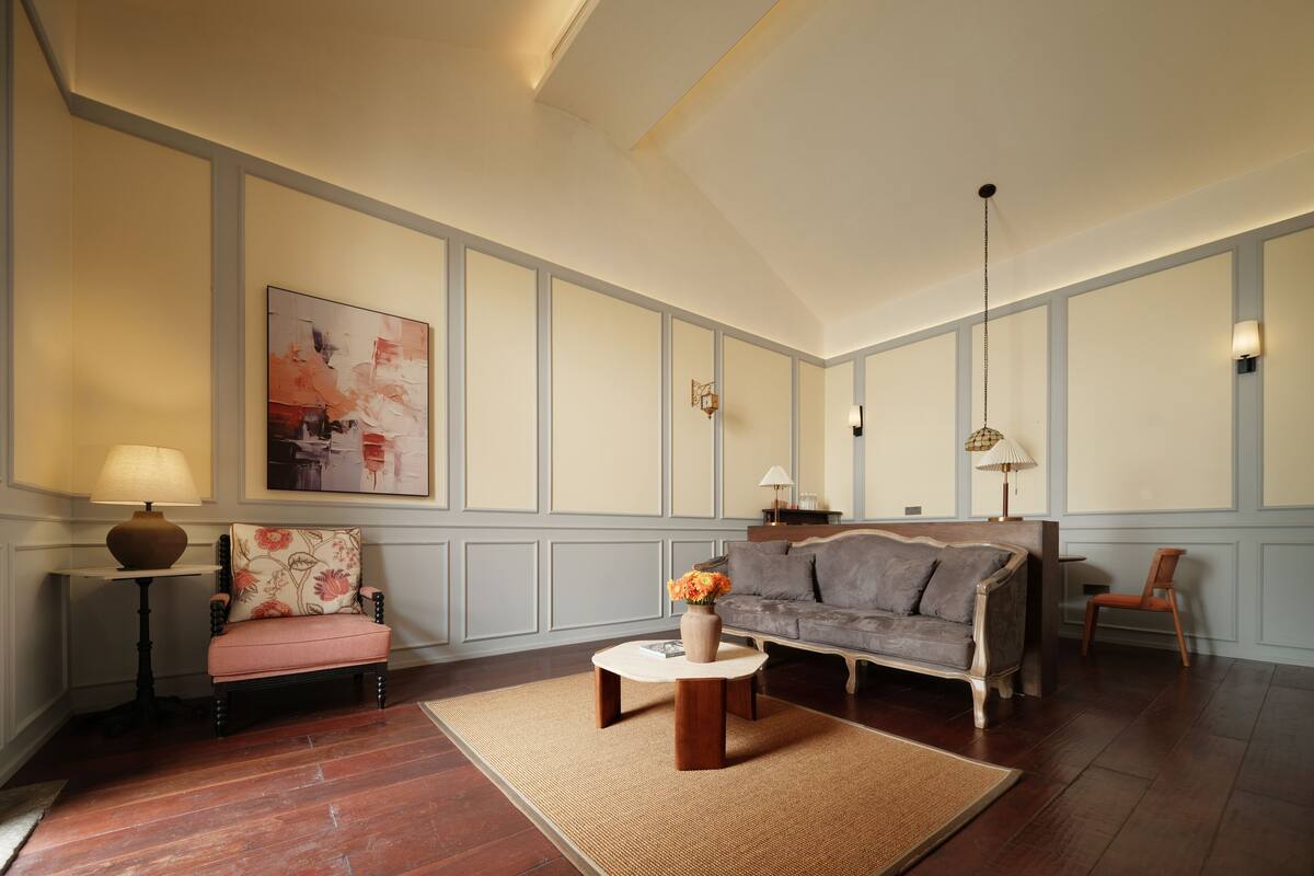 Exclusive-dobbeltværelse | Stue | Bøger