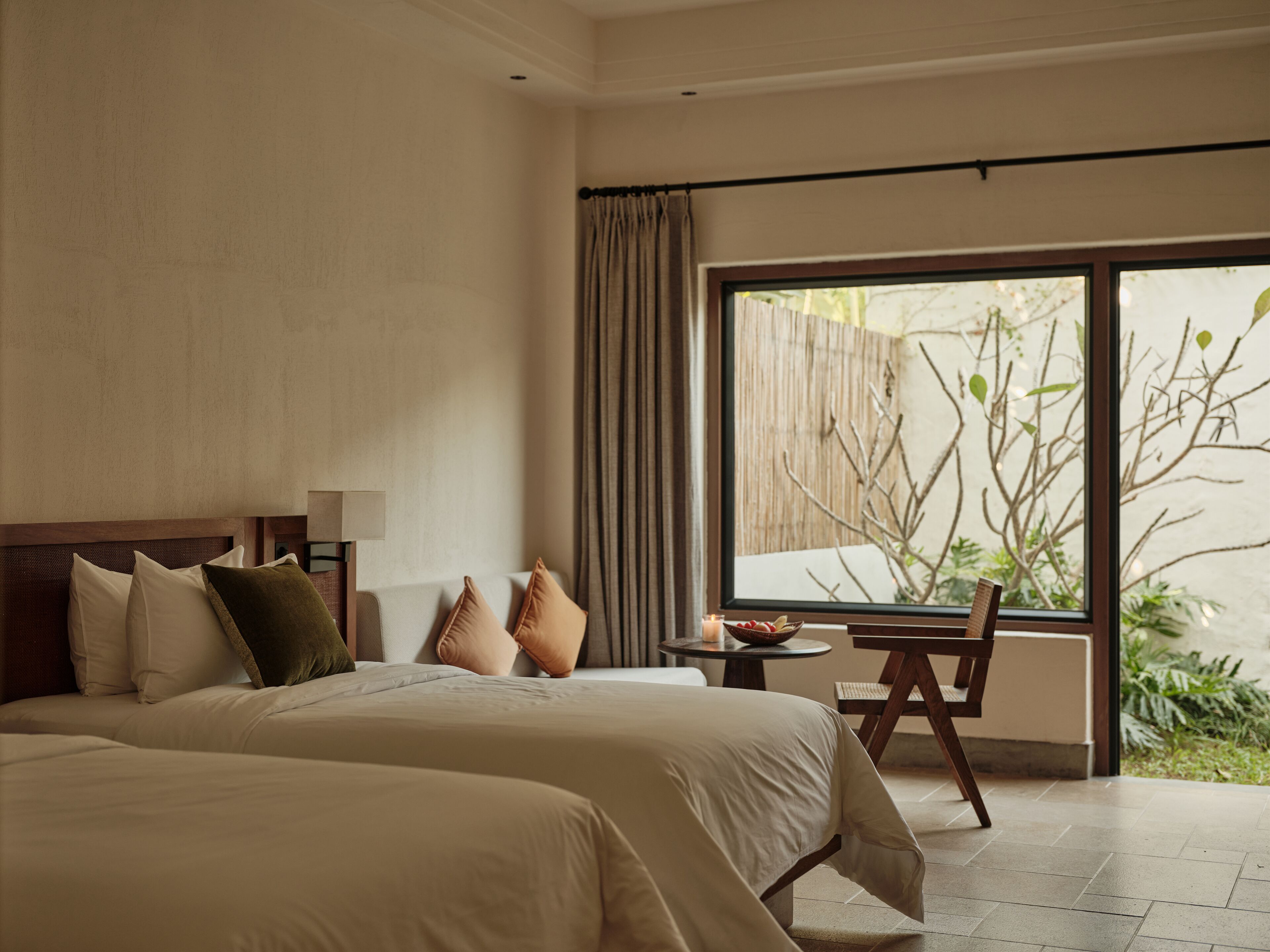 Phòng cơ bản | Minibar với thức uống miễn phí, màn/rèm cản sáng 