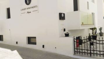 Bagian depan properti