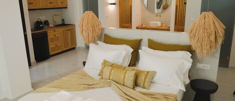 Deluxe Studio Suite | Premium bedding, desk, laptop workspace, soundproofing