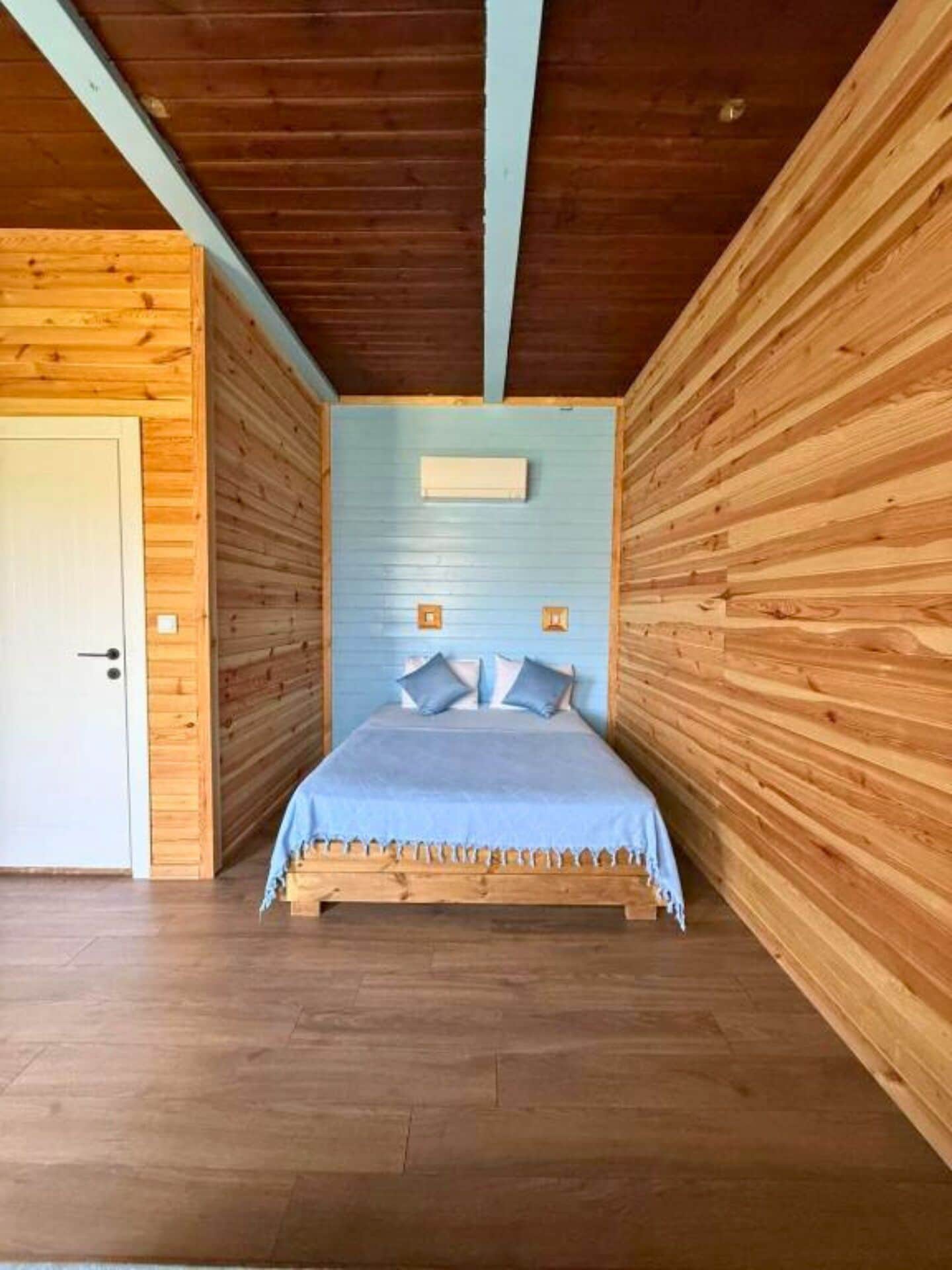 Family Bungalow, Garden View | Bathroom | Shower, hair dryer, towels, soap