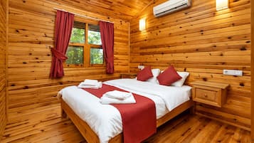 Family Bungalow | Premium bedding, minibar, free WiFi, bed sheets
