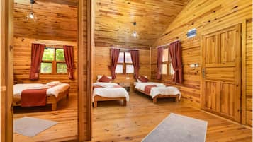 Fjölskylduhús á einni hæð | Míníbar, ókeypis þráðlaus nettenging, rúmföt