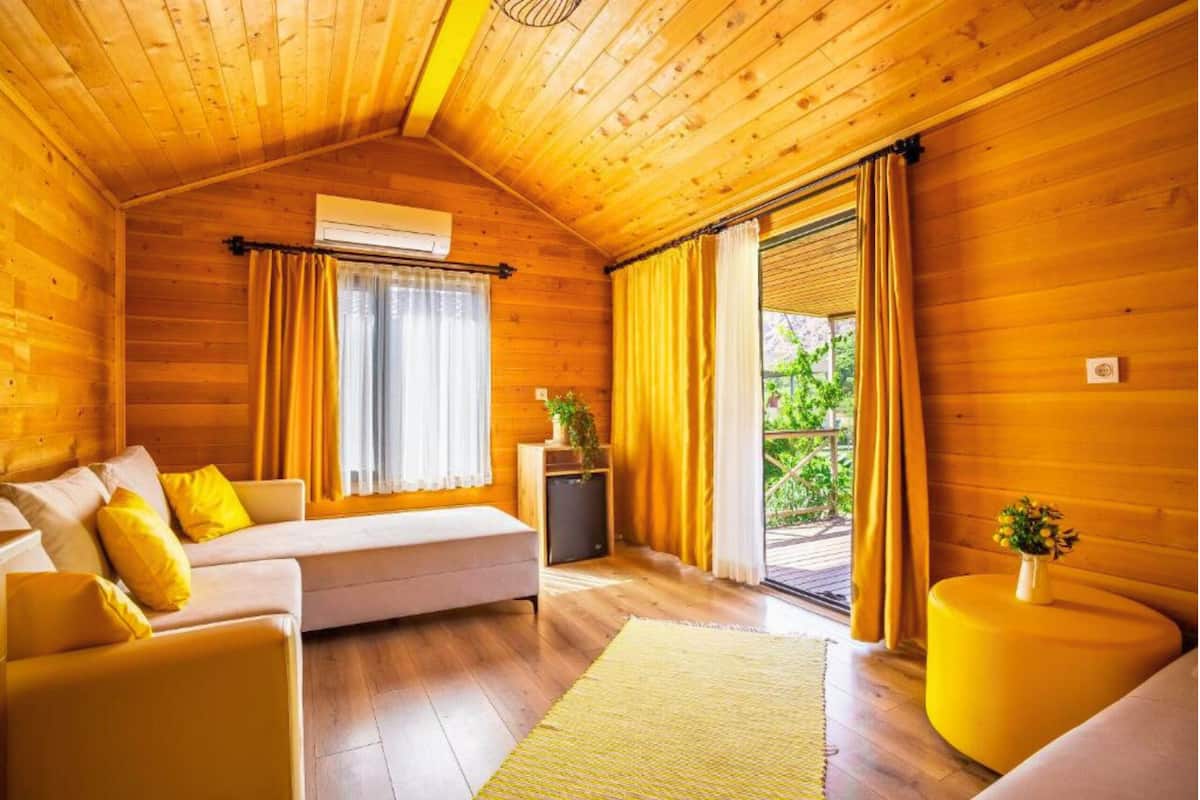 Bungalow familiar, vista a la montaña | Área de sala de estar