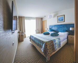 Bureau, espace de travail pour ordinateur portable