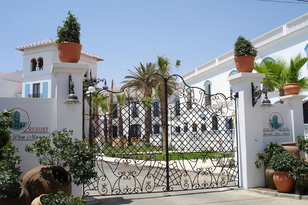 Façade de lâhĂ©bergement