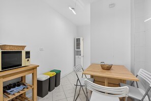 Family Apartment, Multiple Bedrooms (Matteo's Flat) | Dining - Matteo's Flat (Sanremo)