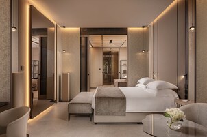 Junior Suite, Private Pool, Ground Floor | Egyptian cotton sheets, premium bedding, Select Comfort beds