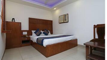 Superior Room, City View | Desk, laptop workspace, soundproofing, free WiFi
