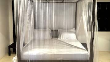 1 bedroom, in-room safe, desk, free WiFi