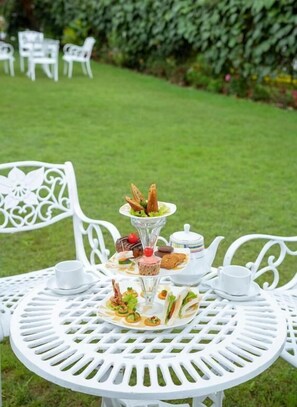 Desayuno completo incluido todos los días