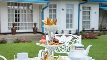 Tägliches inbegriffenes großes Frühstück