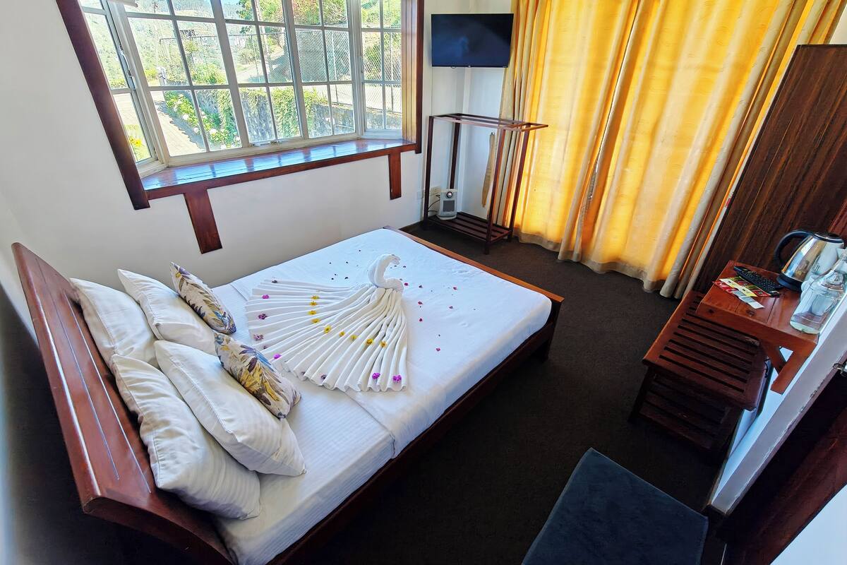 Deluxe Double Room | 1 bedroom, in-room safe, free WiFi