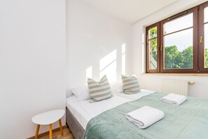 Appartamento Comfort, balcone, vista cortile | 2 camere, ferro/asse da stiro, Wi-Fi gratuito, lenzuola