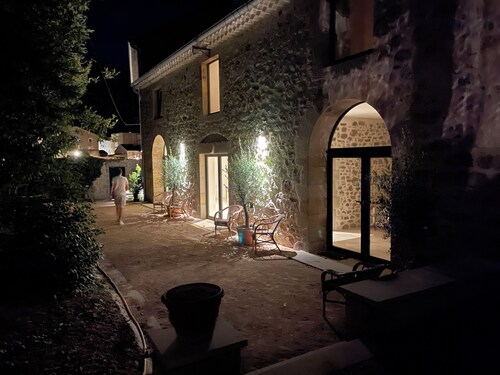 Charming Firmin Cottage house in Vals les Bains
Seasonal rental for 6 pers