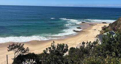Surfers shack - peaceful & minutes walk to the beach in stunning Nambucca