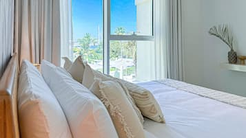 Exclusive Apartment | 2 bedrooms, individually decorated, iron/ironing board, free WiFi