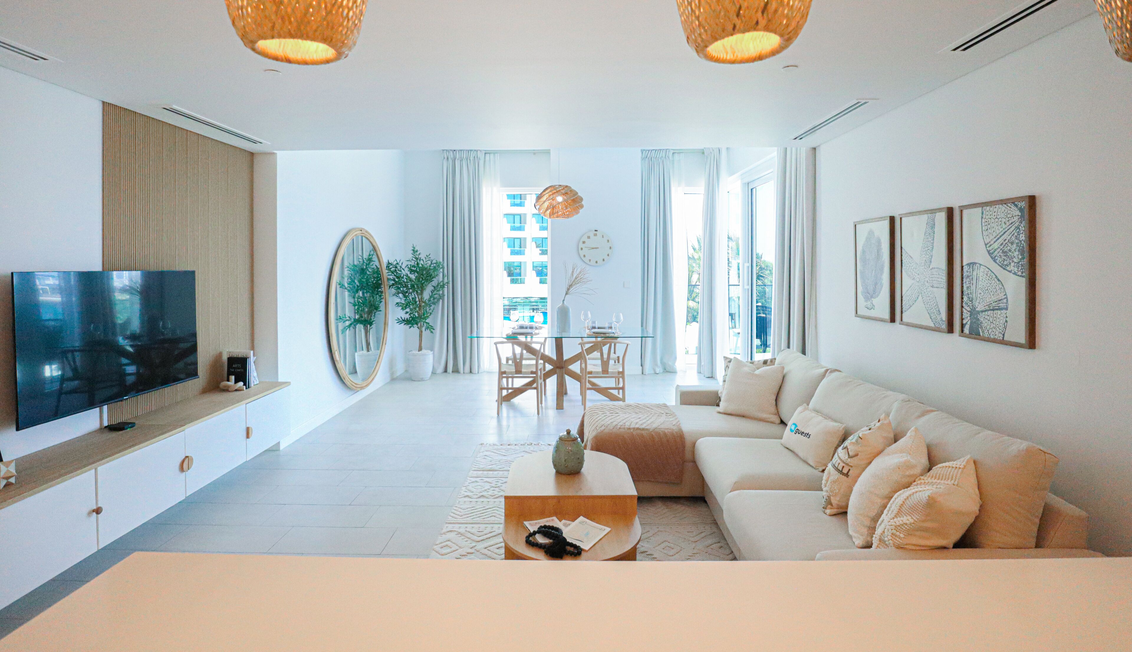 Exclusive Apartment | Living area | 55-inch Smart TV with cable channels