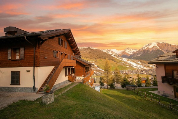 Family Apartment, Multiple Bedrooms, Mountainside (Casa Ciuk) | Exterior