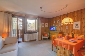 Apartamento família, 1 quarto, ao lado da montanha (Casa Ciuk) | Vista do quarto