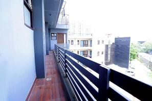 ห้องเอ็กเซกคิวทีฟสวีท | ระเบียง