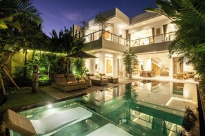 Pool - Amazing 4 BR Villa in Central Seminyak, Modern, Immaculate, Great Location (Badung)
