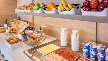 Dagelijks ontbijtbuffet (toeslag)