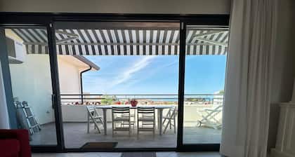 Luxury Penthouse Near the Beach