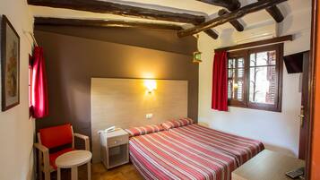 Desk, free WiFi, bed sheets