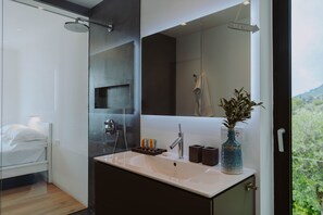 Shower, free toiletries, hair dryer, bathrobes - Villa Dolce Vista (Gardone Riviera)