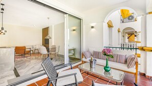 Unclassified image, 4 of 46, button - Hacienda Nagueles (Marbella)