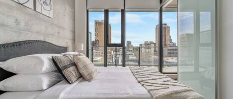 1 bedroom, desk, iron/ironing board, free WiFi