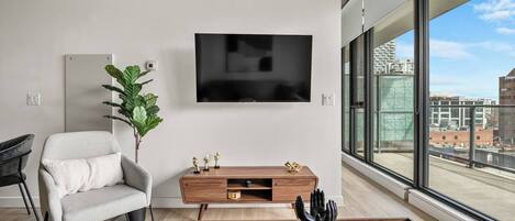 Smart TV, offices