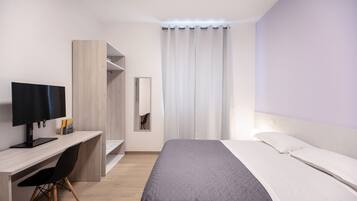 1 多间卧室、办公桌、旅行婴儿床、免费 WiFi